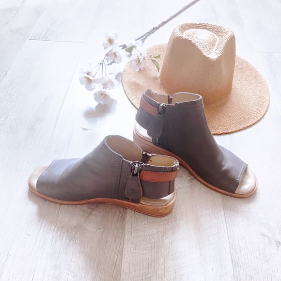 Gee’WaWa Anthropologie leather shootie sandals - Picture 4 of 11